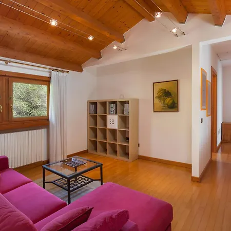 Casa Flora-grande A Garda *