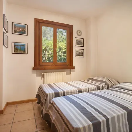 Casa Flora-grande A Appartement