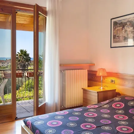 Casa Flora-grande A Garda